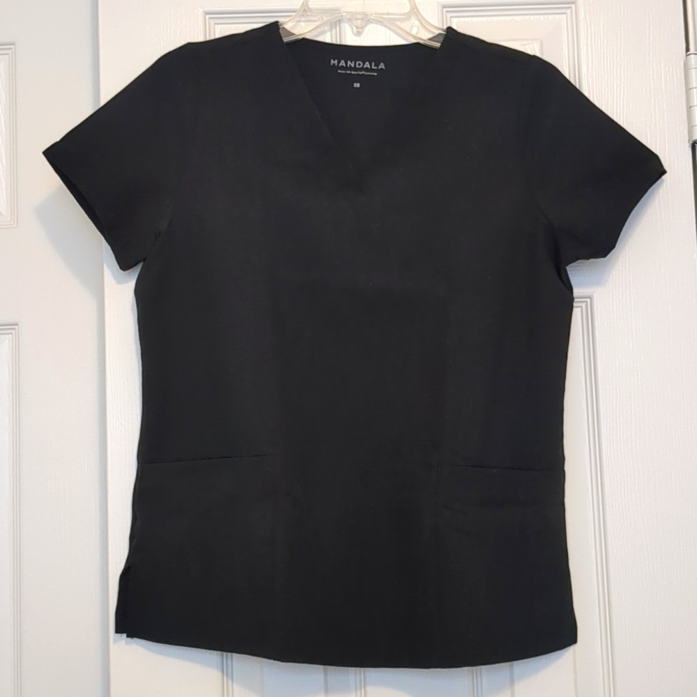 Mandala six pocket scrub top